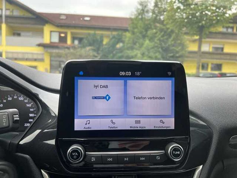 Ford Fiesta Active Panorama LED ACC City Stop Klima Dach Wipa PDC