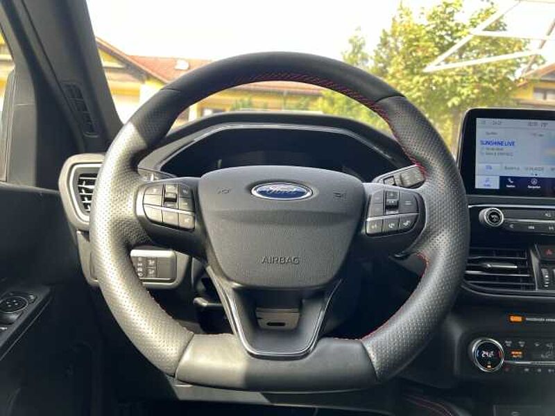 Ford Kuga ST-Line X Allrad ACC City Stop LED HUD Wipa Navi B & O