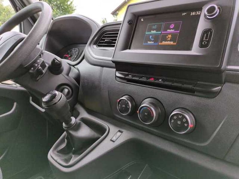 Nissan Interstar Kastenwagen L2H2 3,5t N-Connecta Klima Apple CarPlay Android Auto DAB PDC