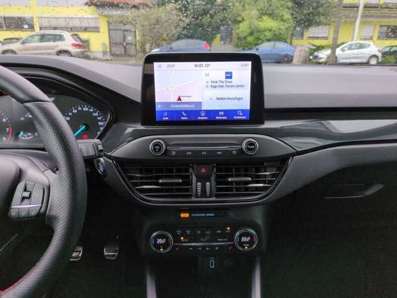 Ford Focus ST-Line Navi LED ACC  Klima City Stop Wipa PDC Kamera