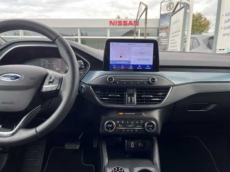 Ford Focus Active Tunier Automatik Navi LED ACC City Stop Wipa PDC Kamera Keyless