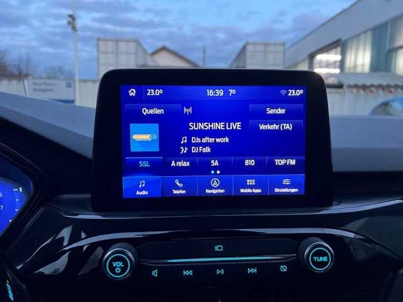 Ford Kuga ST-Line X ACC HUD Navi Standheizung LED Wipa ST-Line X ACC HUD Navi Standheizung LED Wipa