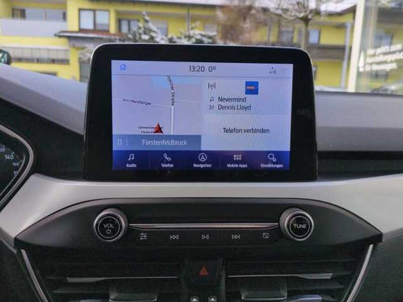 Ford Focus Turnier Cool & Connect Navi City Stop Klima Wipa PDC Kamera Turnier Cool & Connect Navi City Stop Klima Wipa PDC Kamera