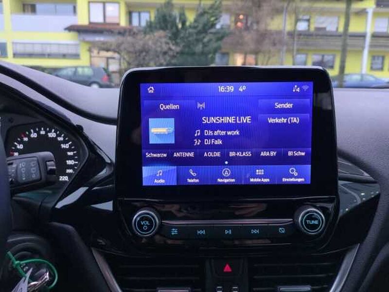 Ford Fiesta Cool & Connect Automatik Klima Navi Tempomat Wipa PDC